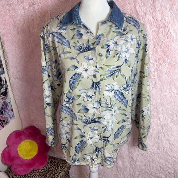 Vintage foral button up with denim collar - Picture 1 of 6